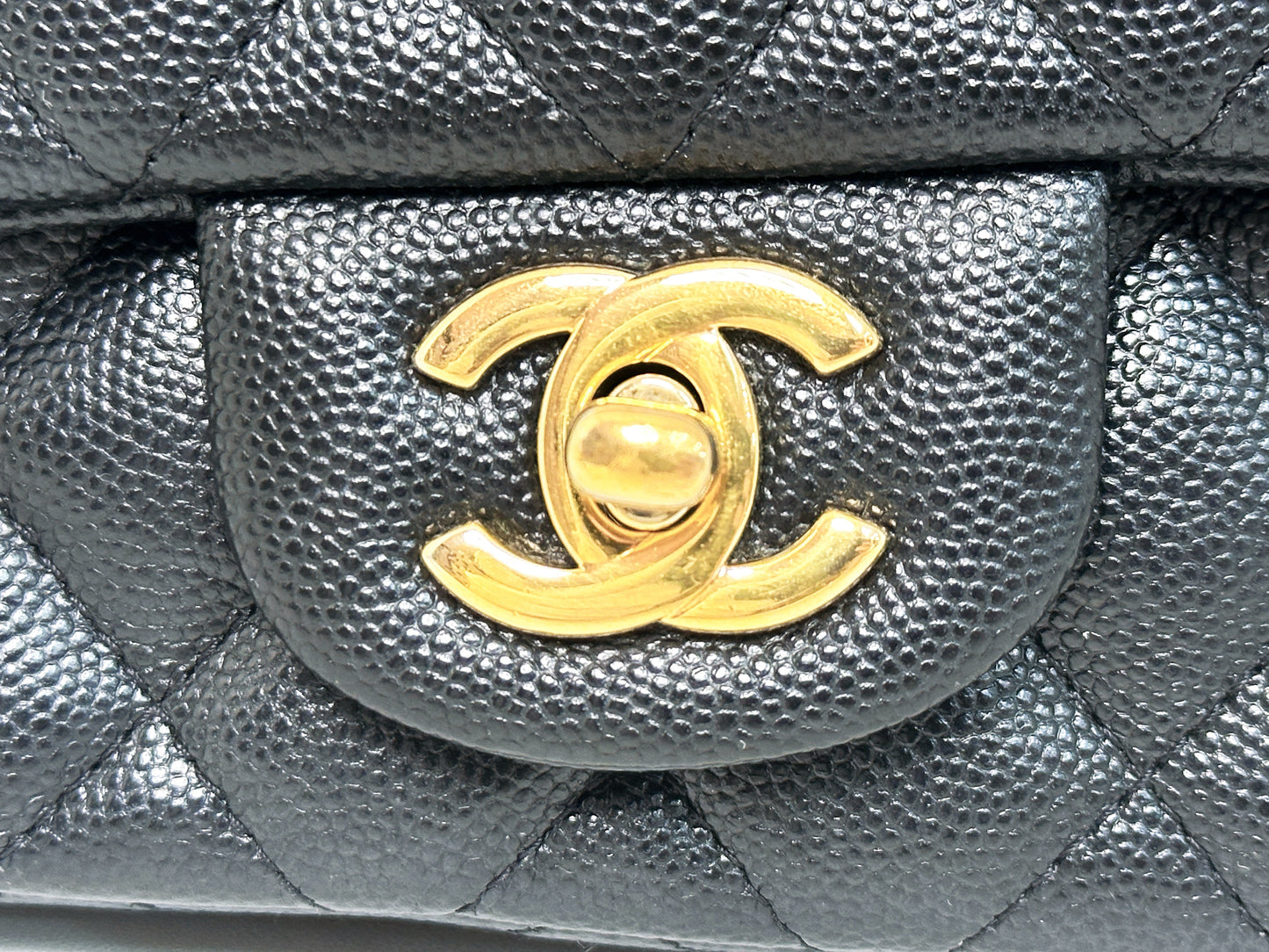 Chanel Caviar Quilted Mini Rectangular Flap black GHW 2449 holo card
