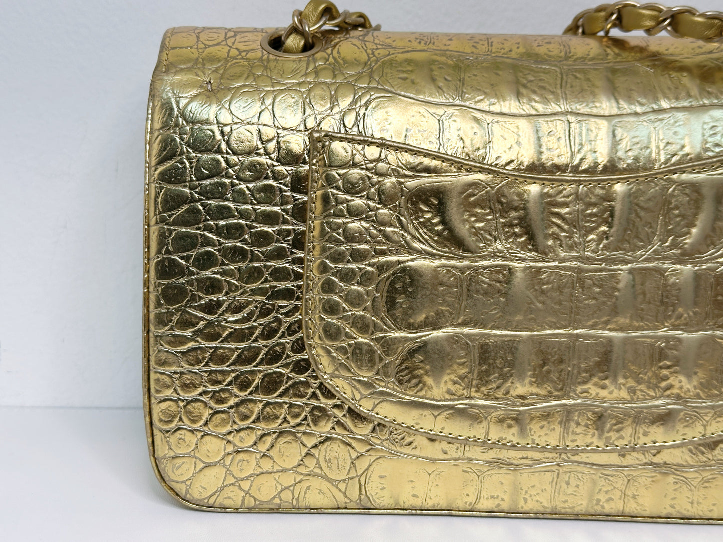 Chanel 19A Medium Calfskin Crocodile Embossed Gold Metallic Flap Bag 2803 holo card