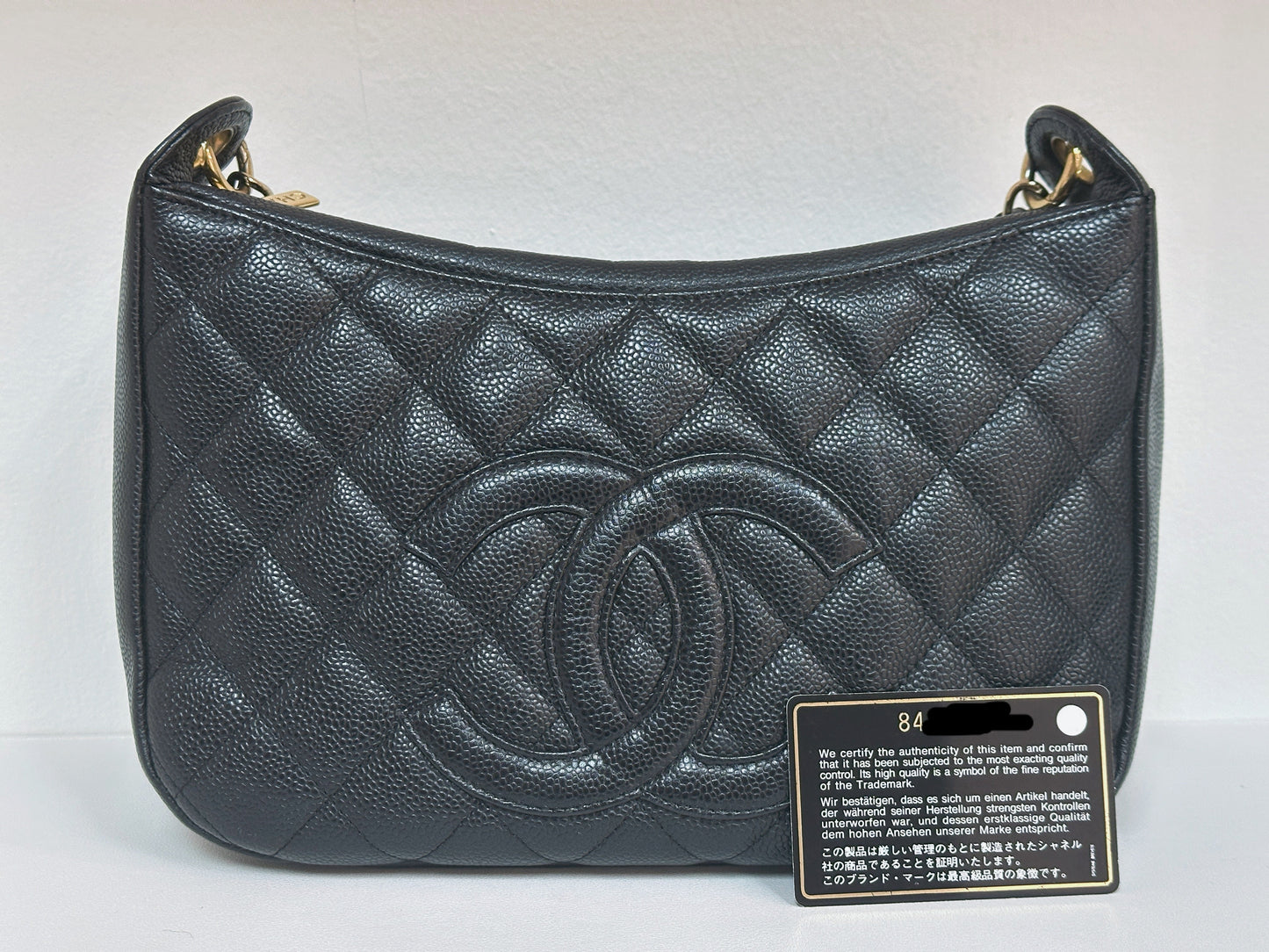 Chanel Black Quilted Caviar CC Logo Chain Shoulder Bag holo 8438