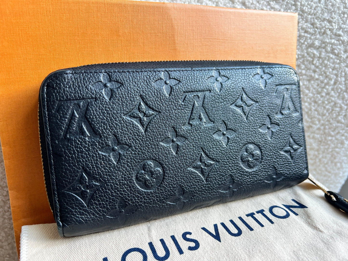 Louis Vuitton Zippy Wallet in Black Empreinte (RRP £710)