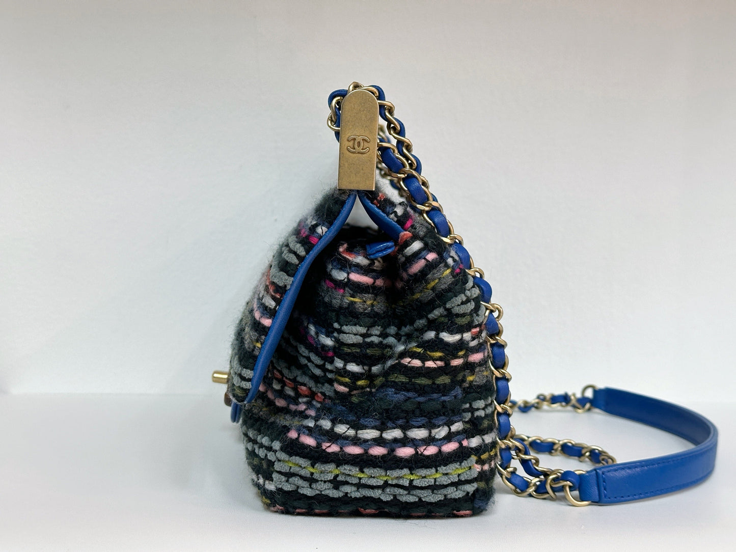 CHANEL Classic Flap Frame Knock on the Wood Tweed Shoulder Bag 2018 holo 2666