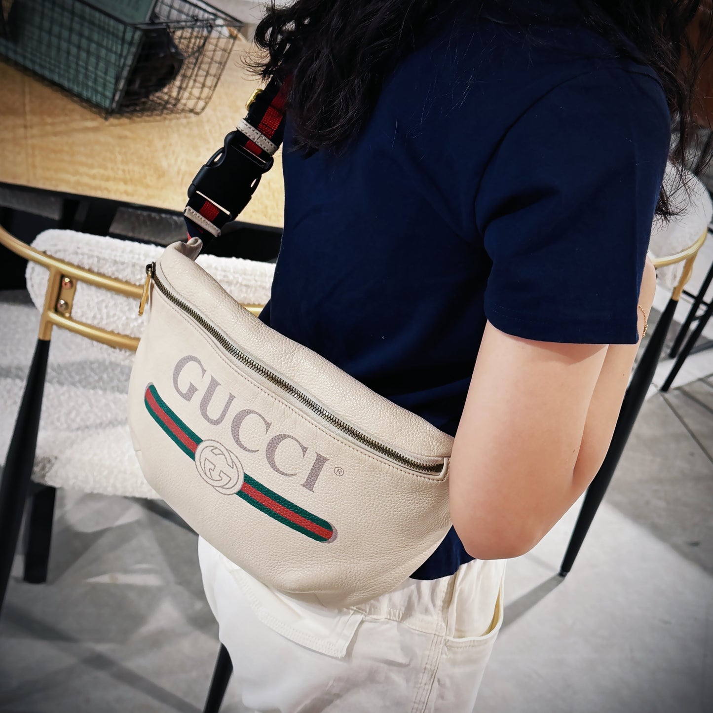 Gucci Unisex Small Logo Print White Leather Messenger Belt Bag TWS