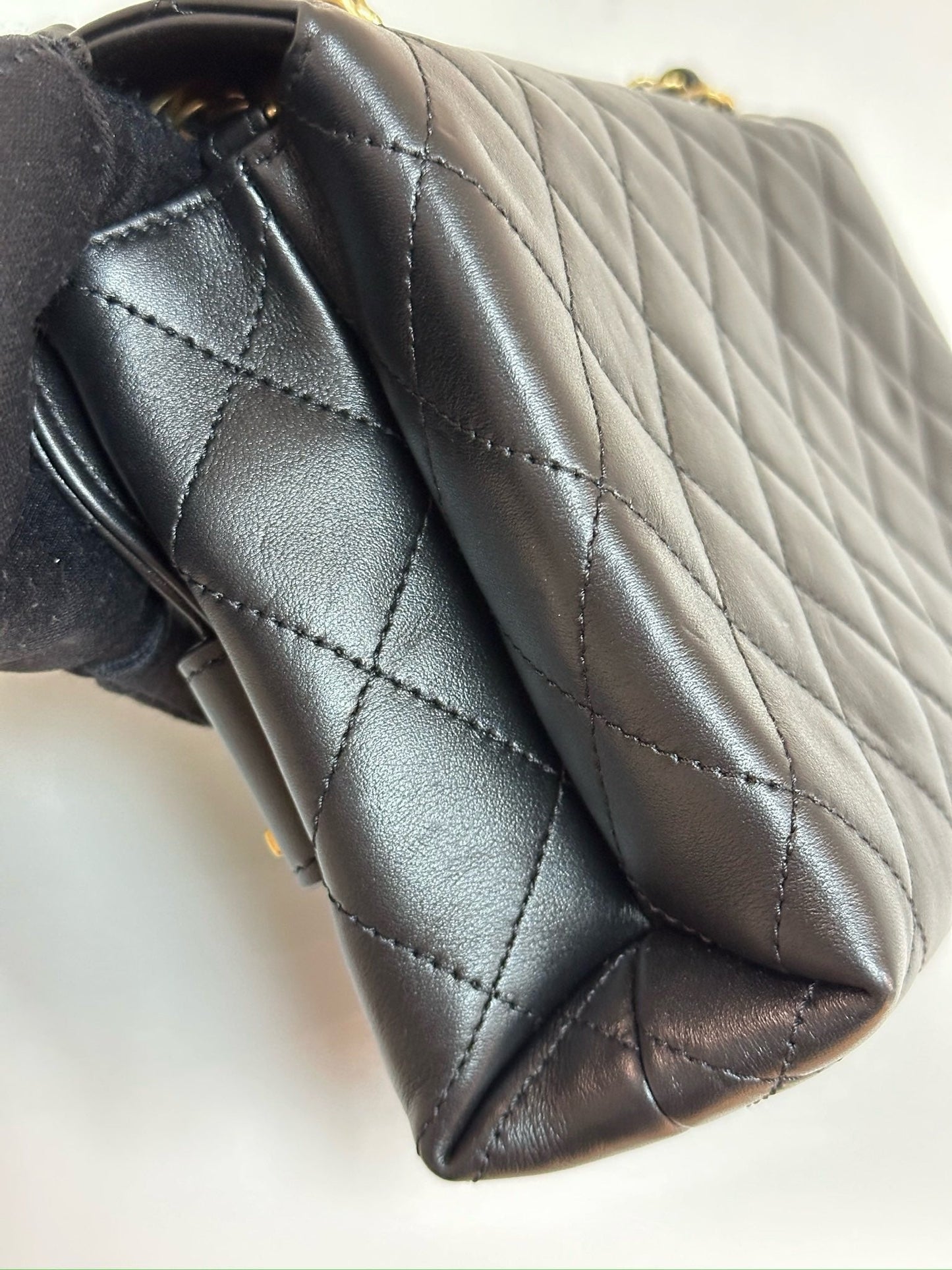 Chanel Calfskin Quilted Small Enchained Flap Black 2955 holo card