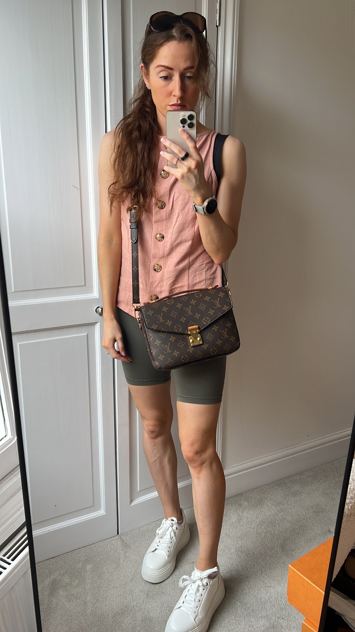 Louis Vuitton Pochette Metis Monogram (RRP £2,020)