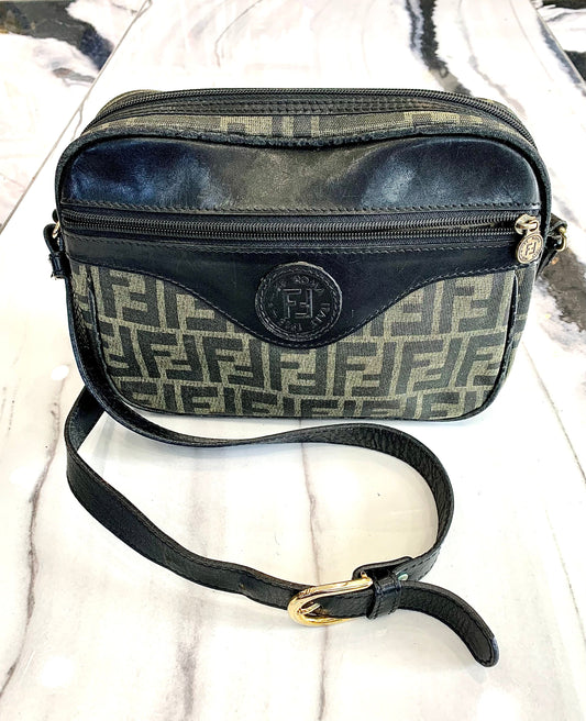FENDI VINTAGE FF CAMERA BAG
