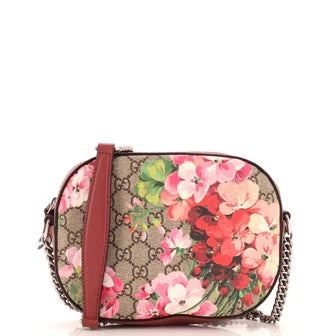GUCCI GG SUPREME MONOGRAM BLOOMS MINI CHAIN BAG