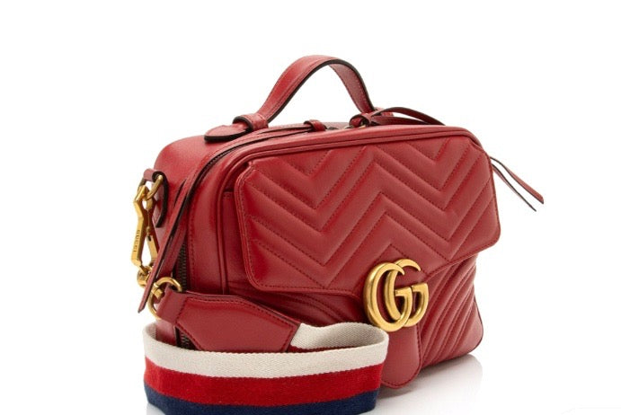 GUCCI MATELASSE LEATHER GG MARMONT ZIP AROUND TOP WITH GUITAR STRAP