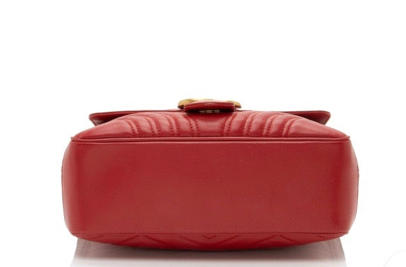 GUCCI MATELASSE LEATHER GG MARMONT ZIP AROUND TOP WITH GUITAR STRAP