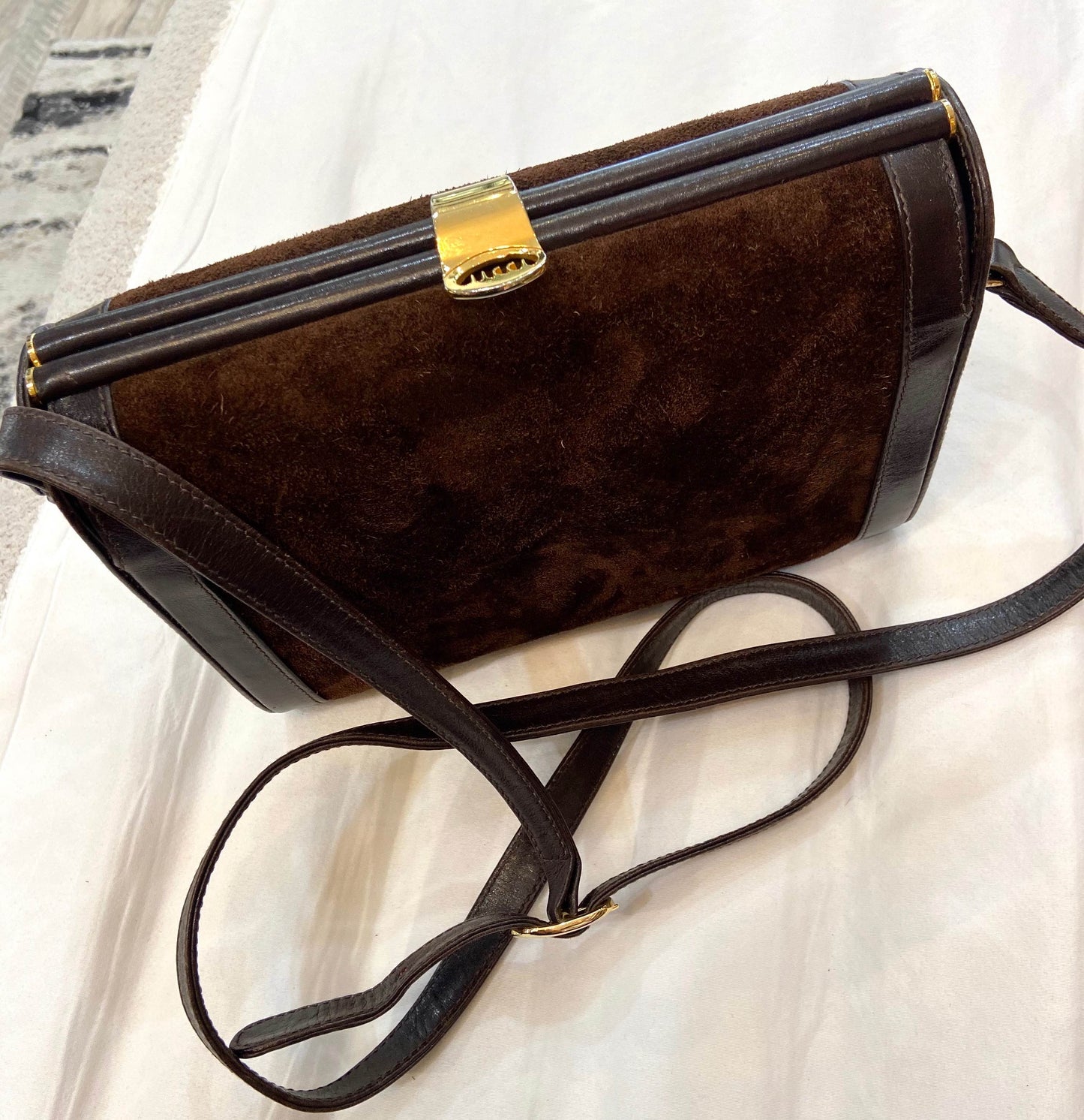 GUCCI VINTAGE BROWN SHADE SHOULDER BAG
