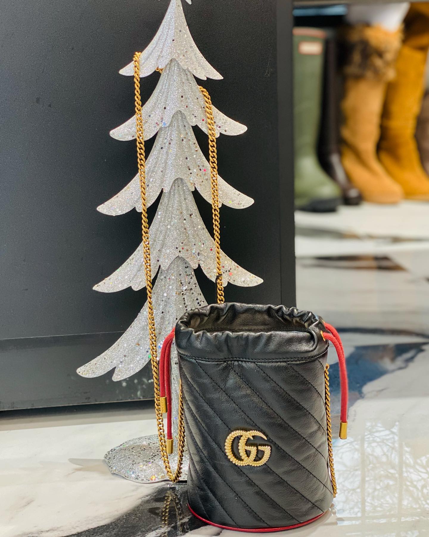 GUCCI GG Marmont Mini Bucket Bag