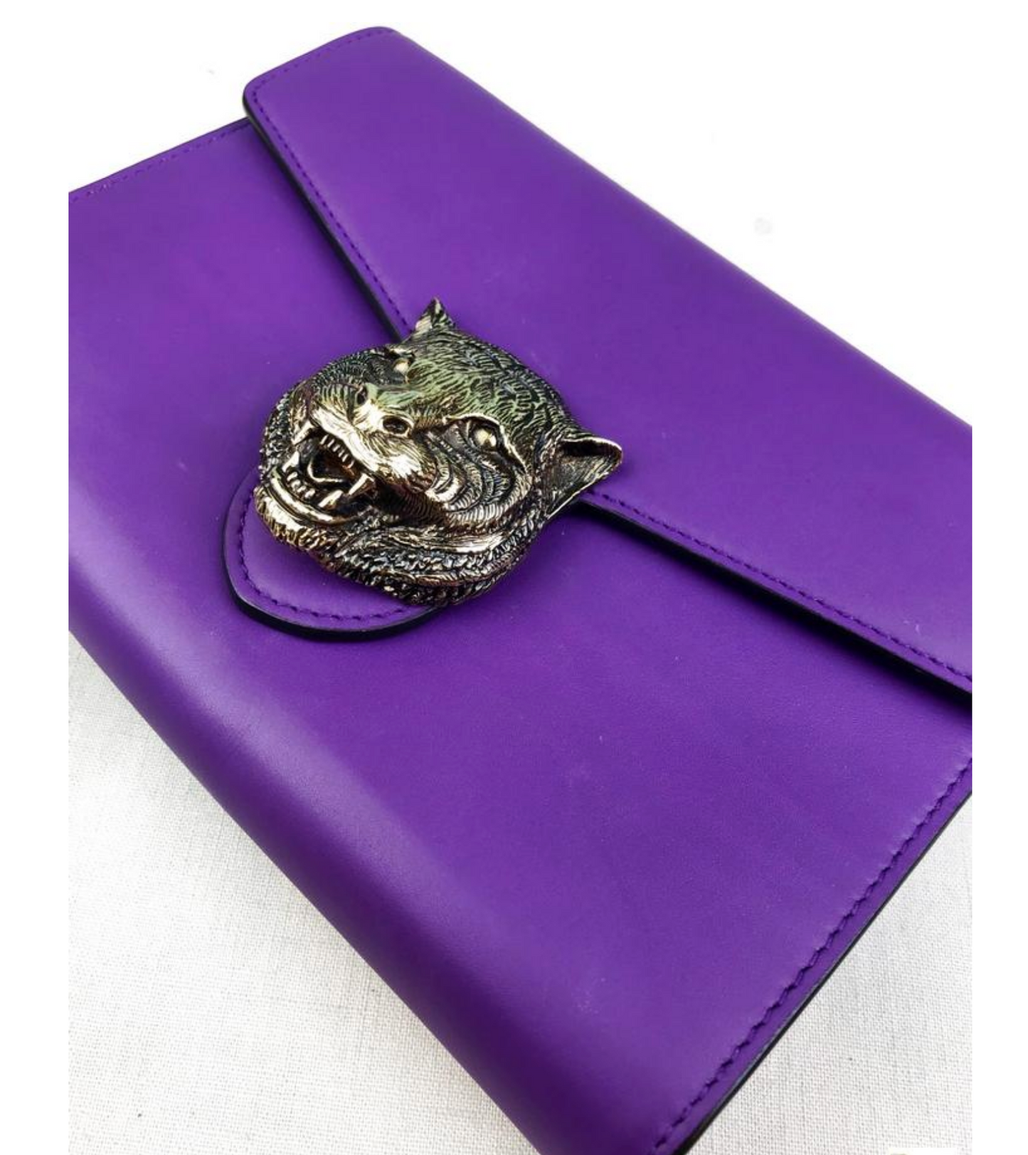 GUCCI Animalier Tiger Head Chain Crossbody Bag