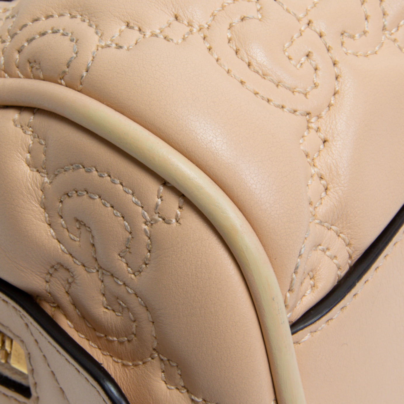 GUCCI GG Matelasse Handbag - Neutral OUTLET FINAL SALE