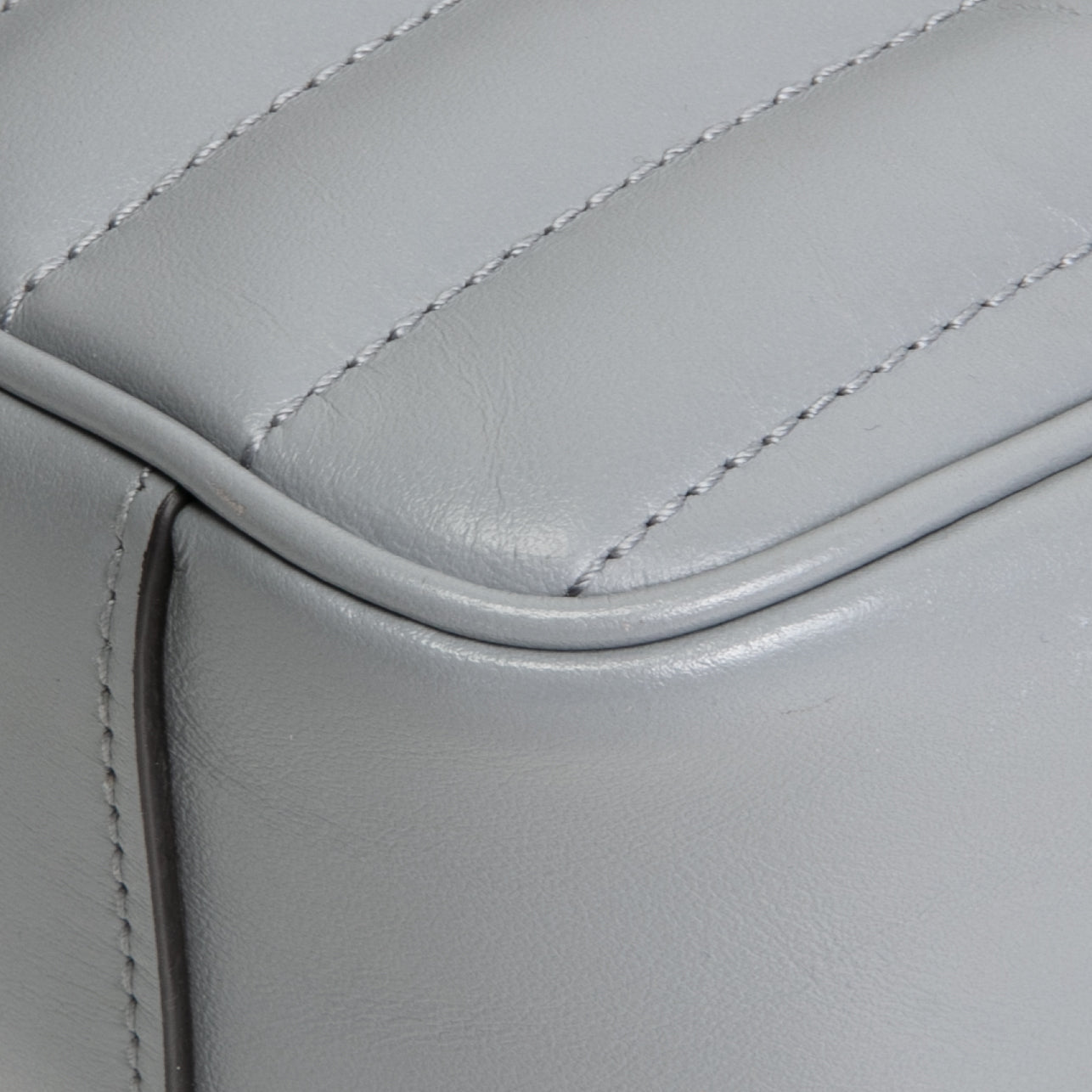 GUCCI Aria Marmont Matelasse Small Shoulder Bag - Grey