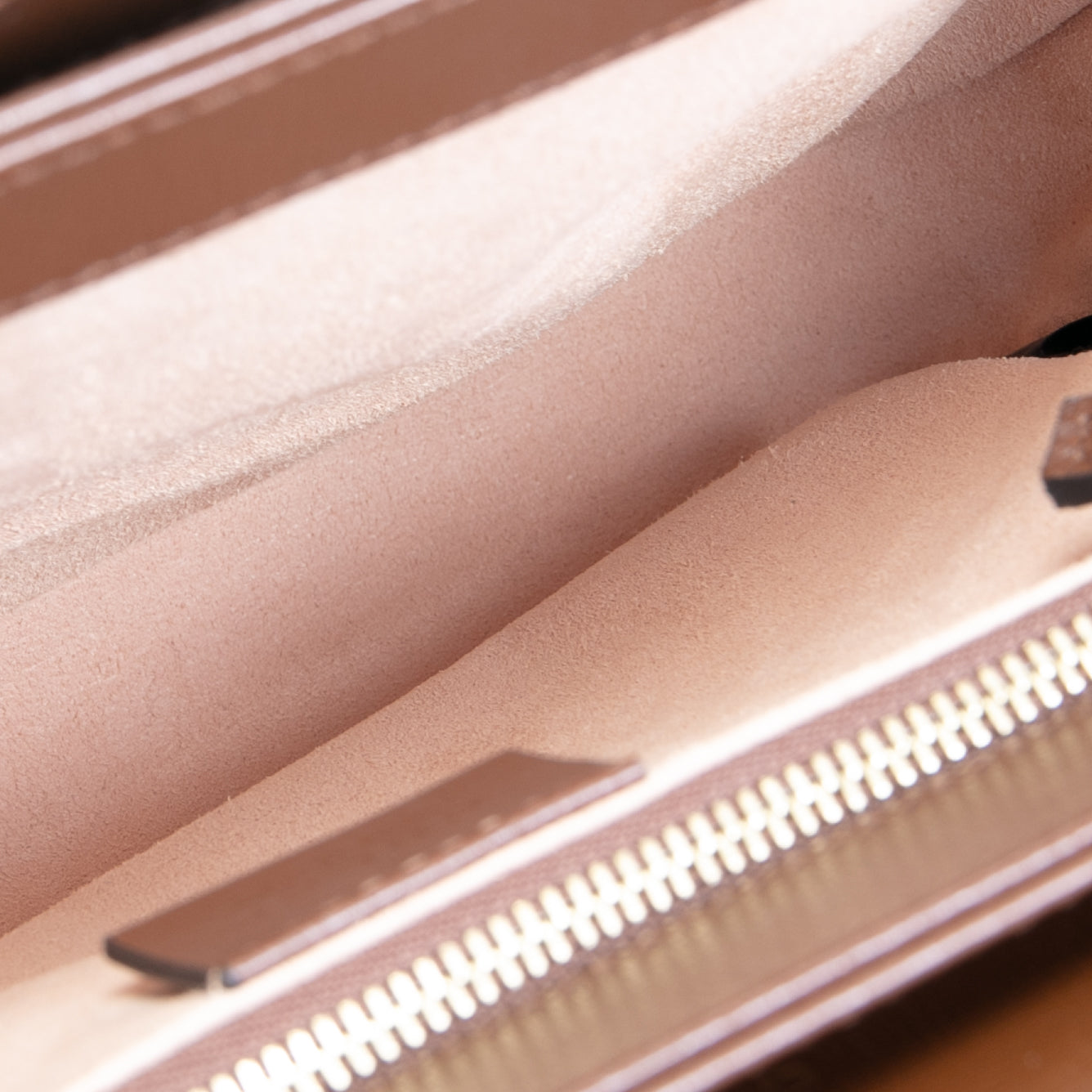 GUCCI 1955 Horsebit Medium Shoulder Bag GG Supreme- Brown