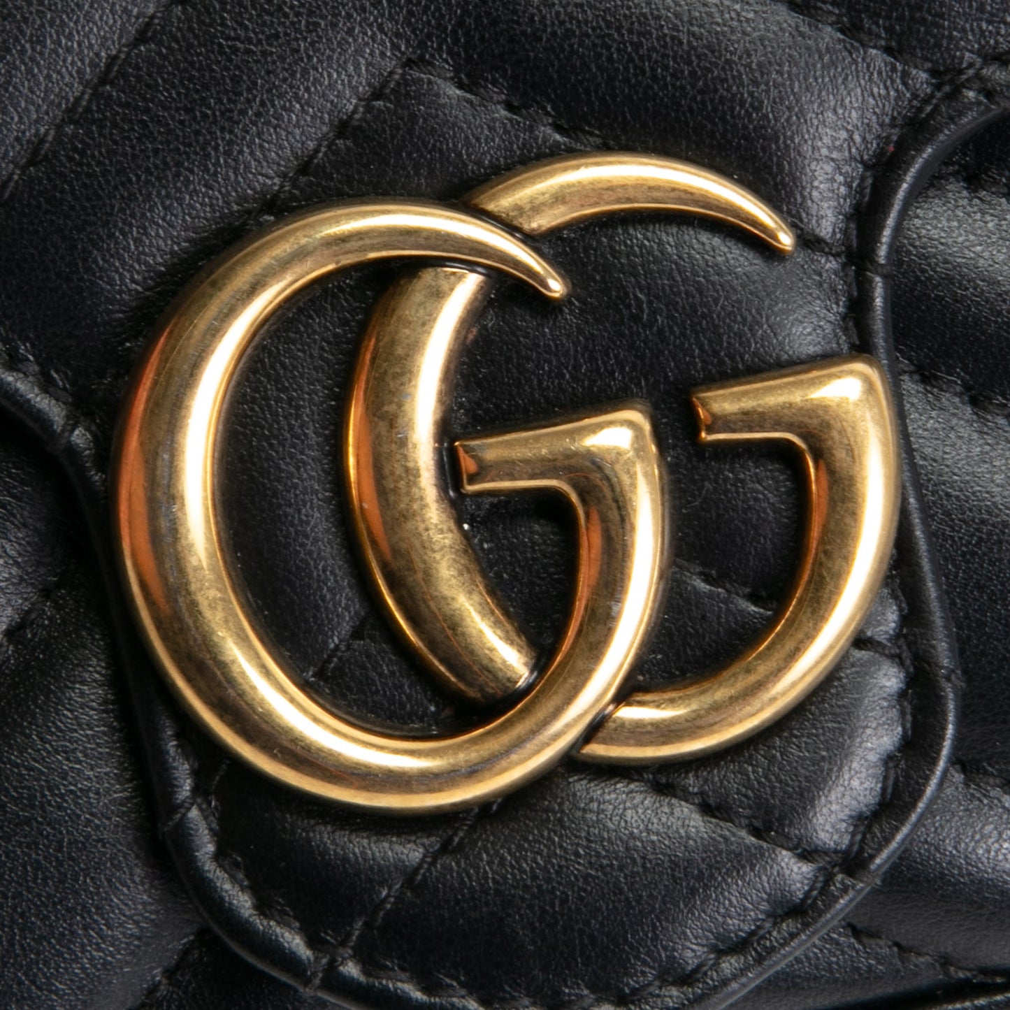 GUCCI Leather Marmont GG Super Mini - Black
