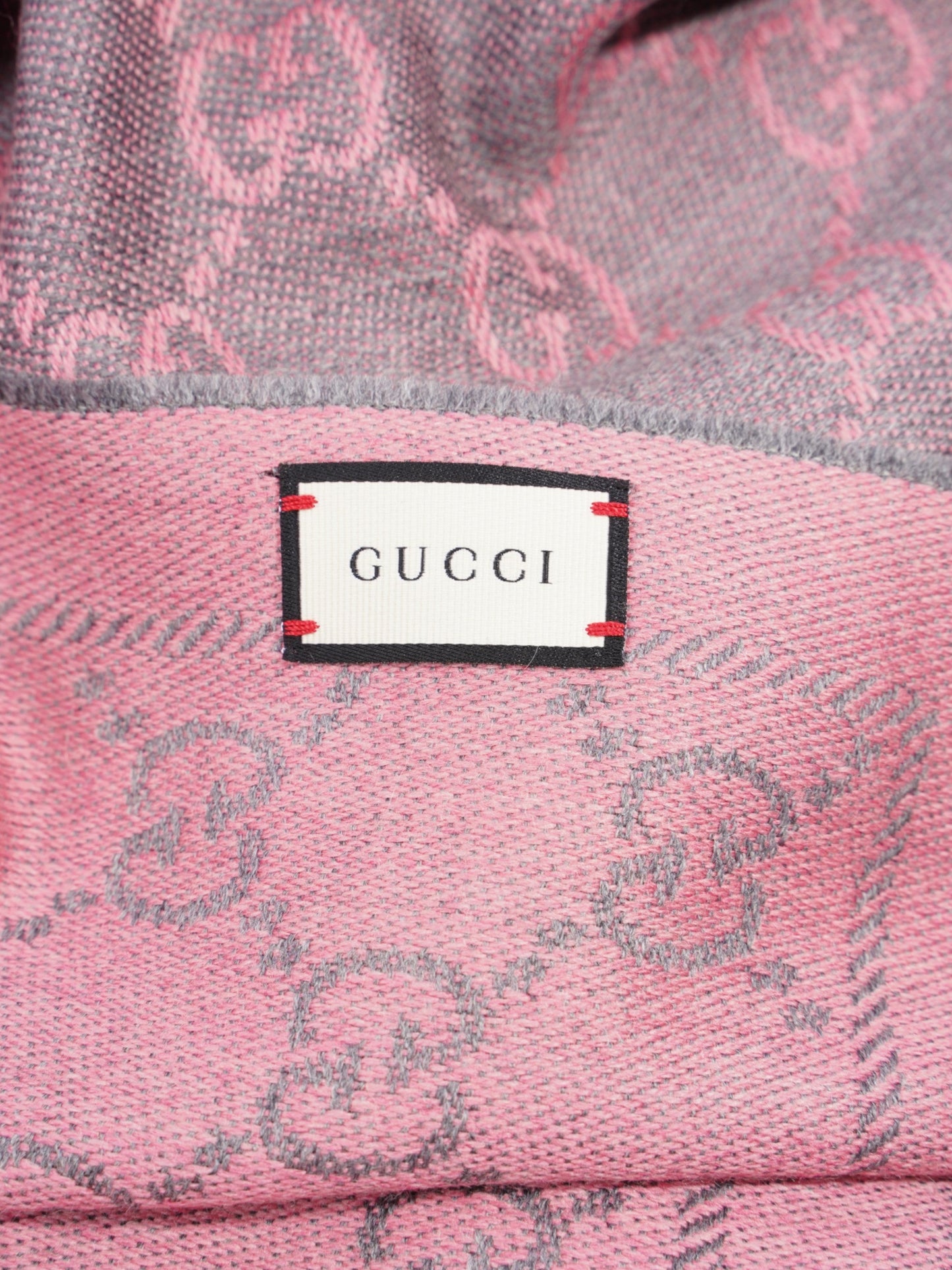 Gucci Jacquard GG Supreme Scarf Grey / Pink Wood 48cm x 180cm