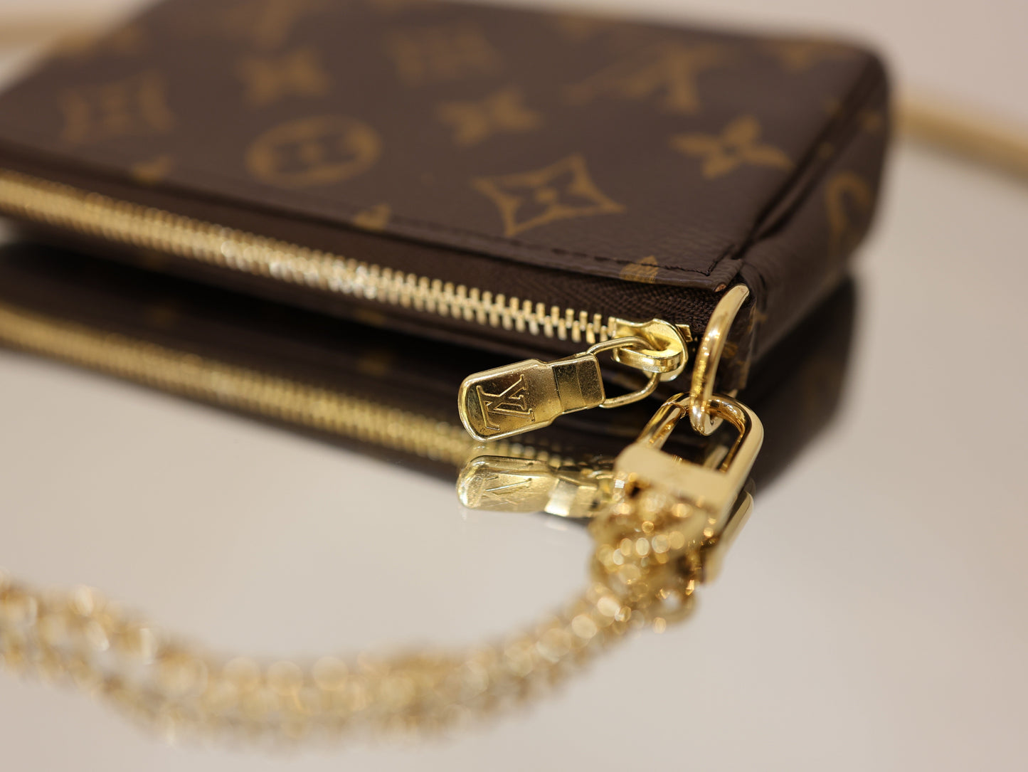 Louis Vuitton mini Pochette Accessoires