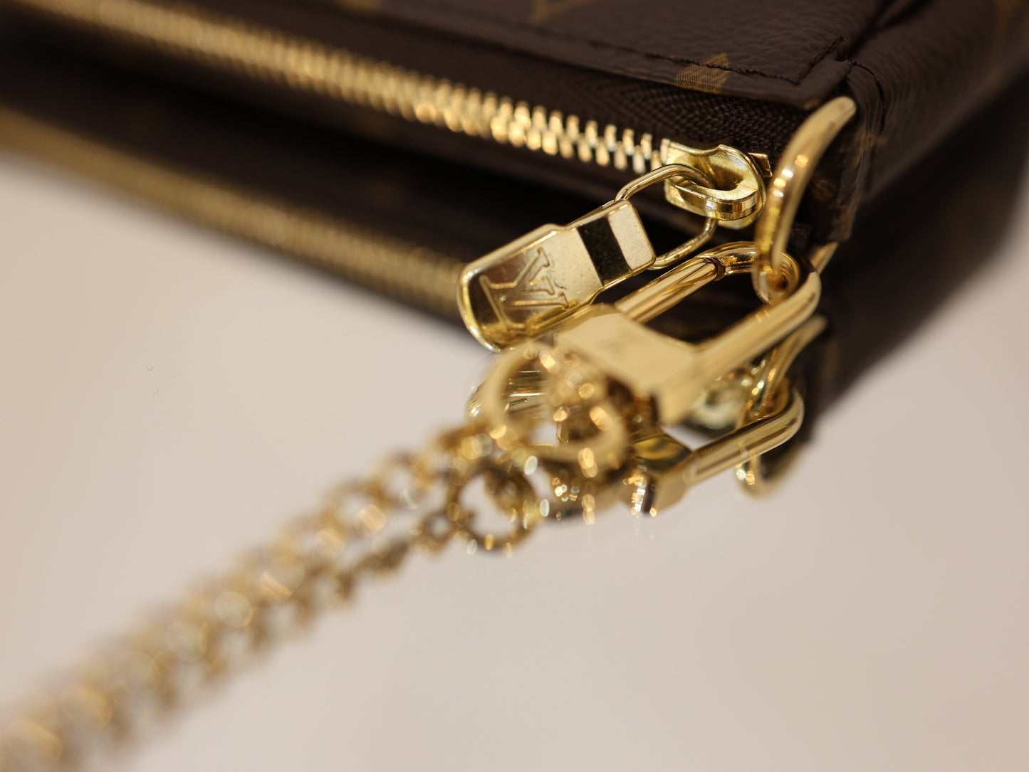 Louis Vuitton mini Pochette Accessoires