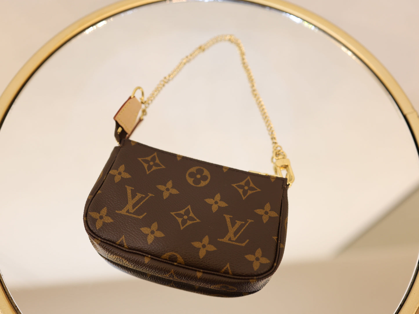 Louis Vuitton mini Pochette Accessoires