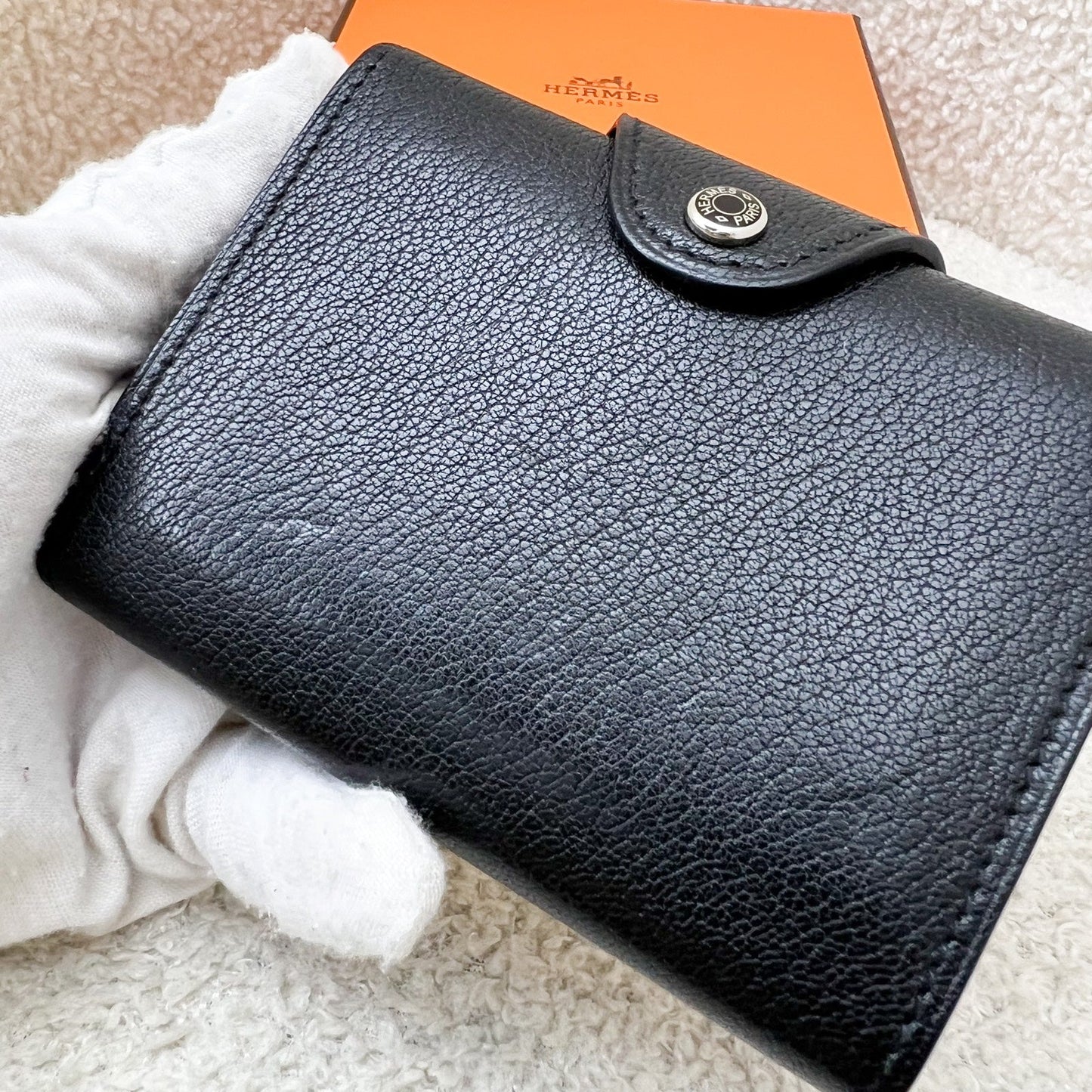 Hermes Iliade Compact Card Holder in Noir Black Chevre Chamkila Leather