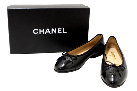 Chanel Black Lambskin & Patent Calfskin Ballet Flats Size 37