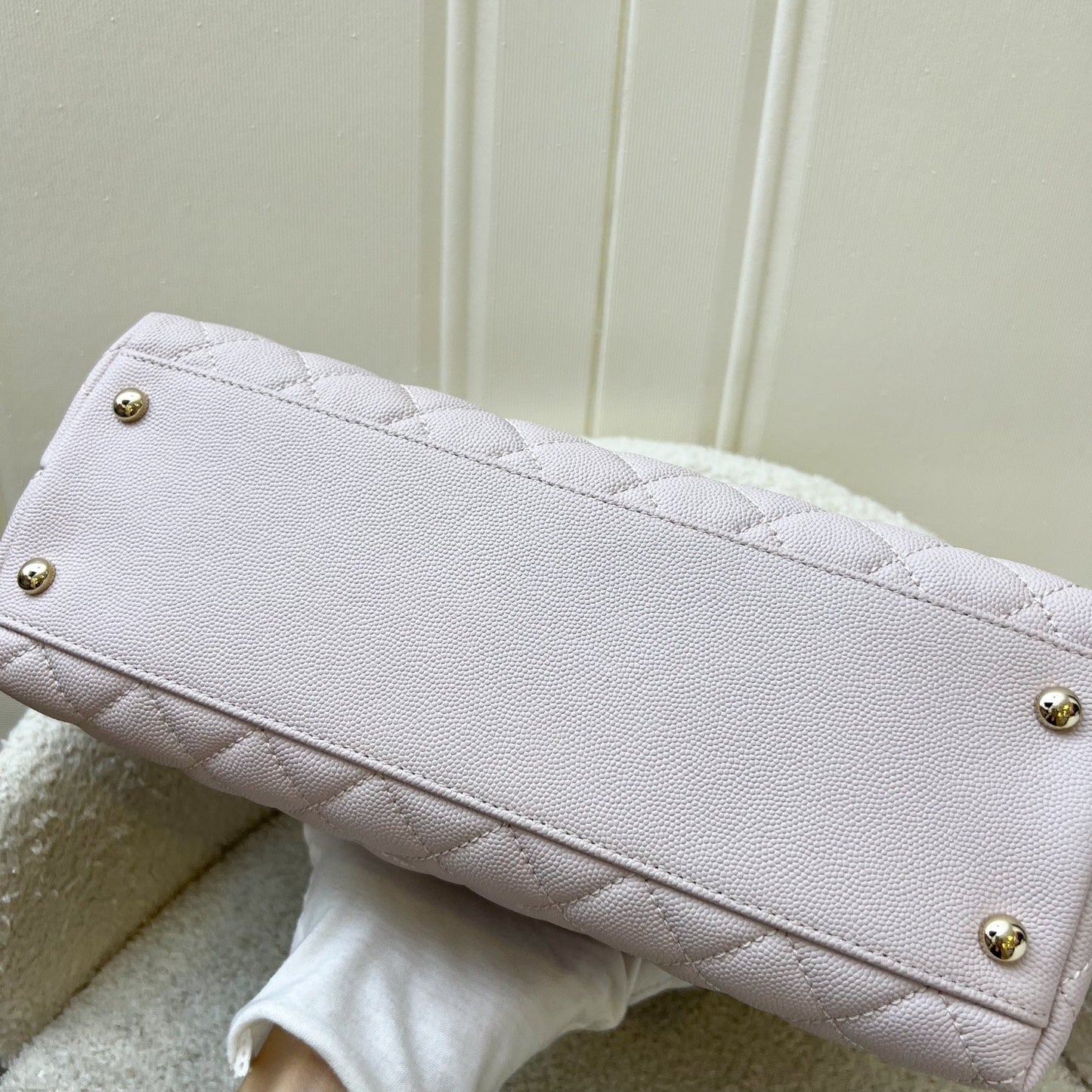 Chanel Medium 29cm Coco Handle in 20A Lilac Caviar and LGHW
