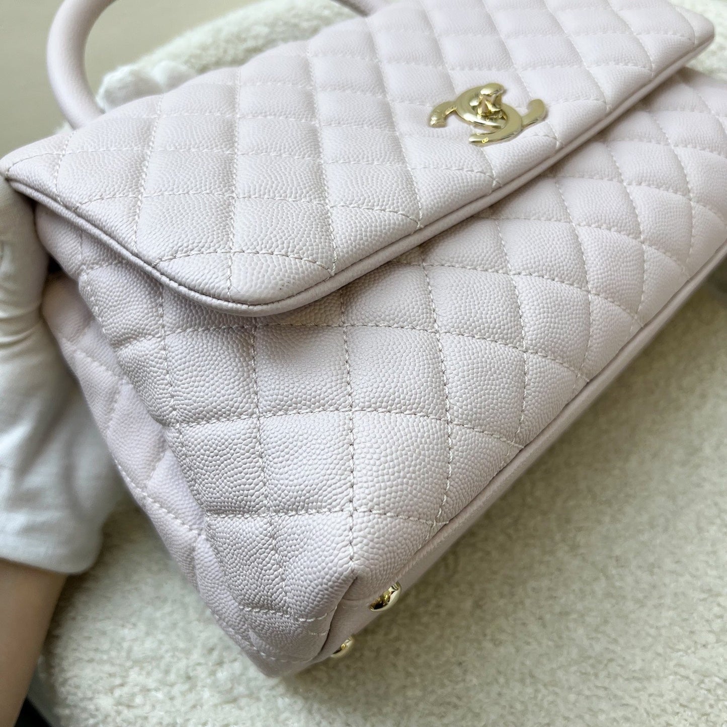 Chanel Medium 29cm Coco Handle in 20A Lilac Caviar and LGHW
