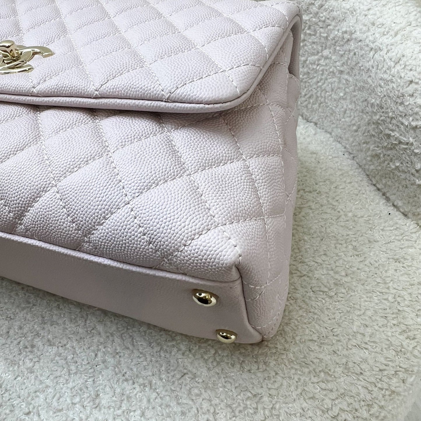 Chanel Medium 29cm Coco Handle in 20A Lilac Caviar and LGHW