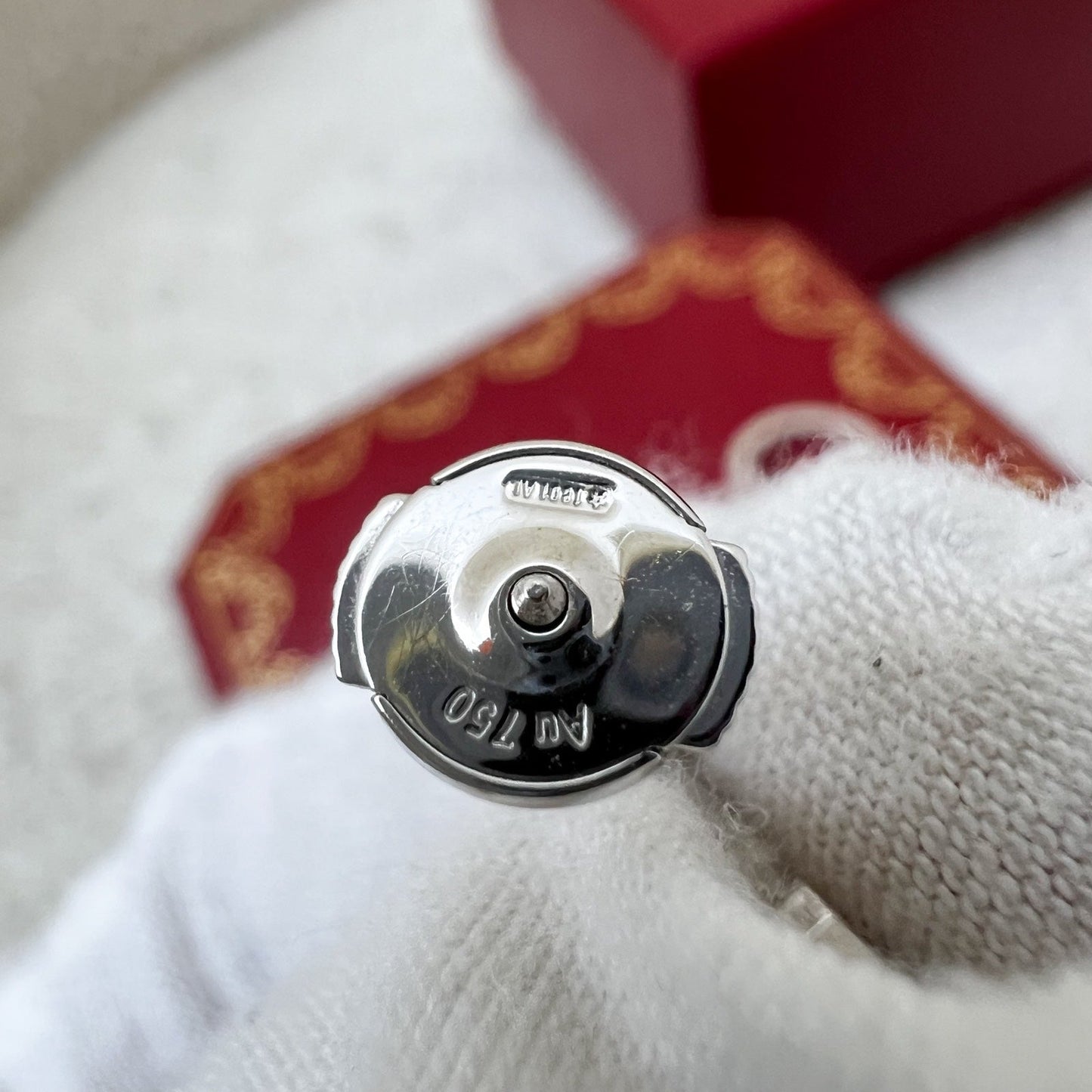 Cartier Love Earrings Small Model in 18K White Gold (Model: B8028900)