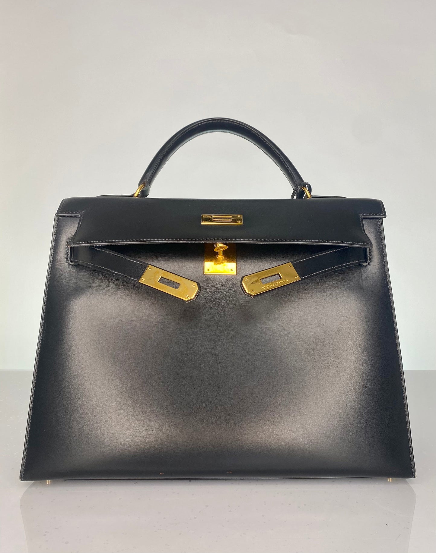 Hermes Vintage Kelly 32 Black Boxcalf Leather