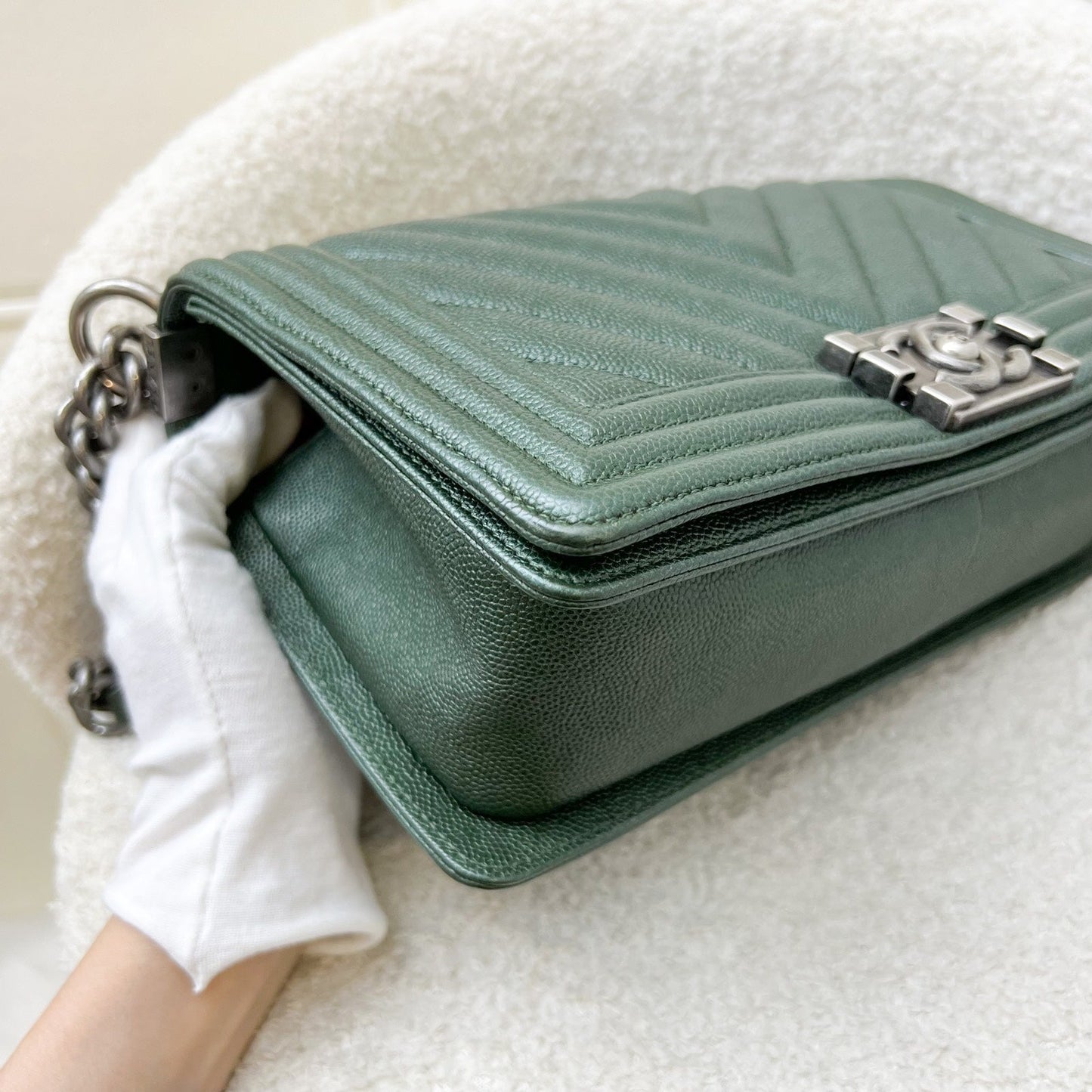 Chanel Medium 25cm Boy Flap in Chevron Quilted Forest Green Caviar and RHW (Model: A67086)