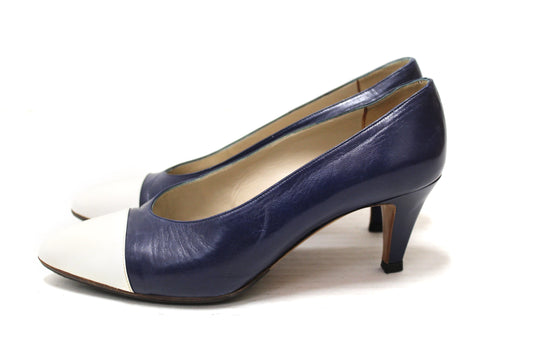 Chanel Navy and White Leather Pointed Heel size 35.5 | Havik Shop.com - Shop Now at Havik Shop.com