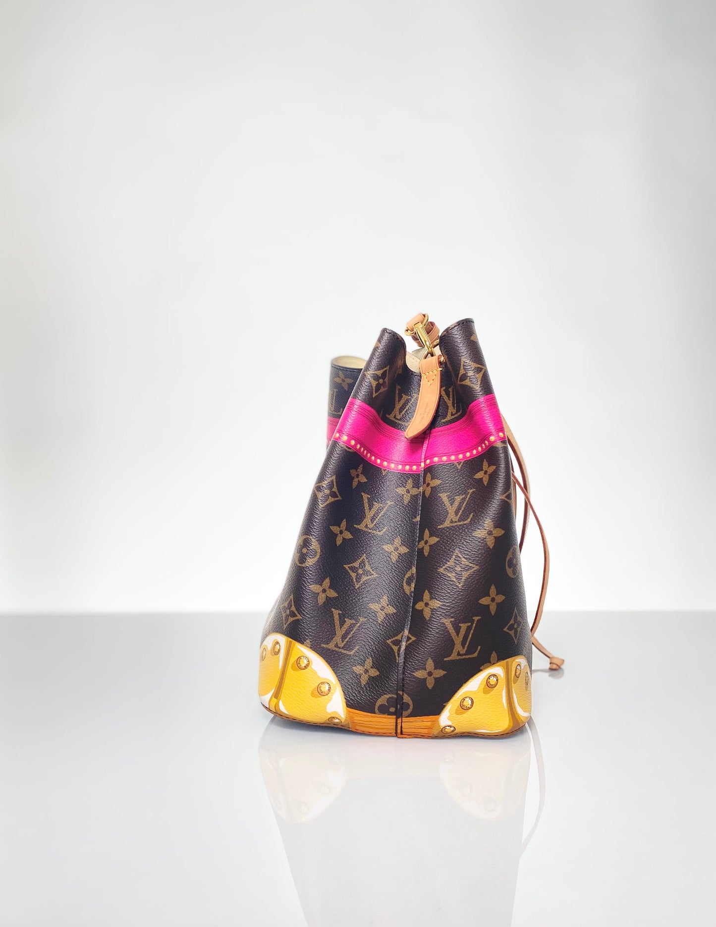 Louis Vuitton Preloved Neo Noe' Bucket Bag Summer Trunk