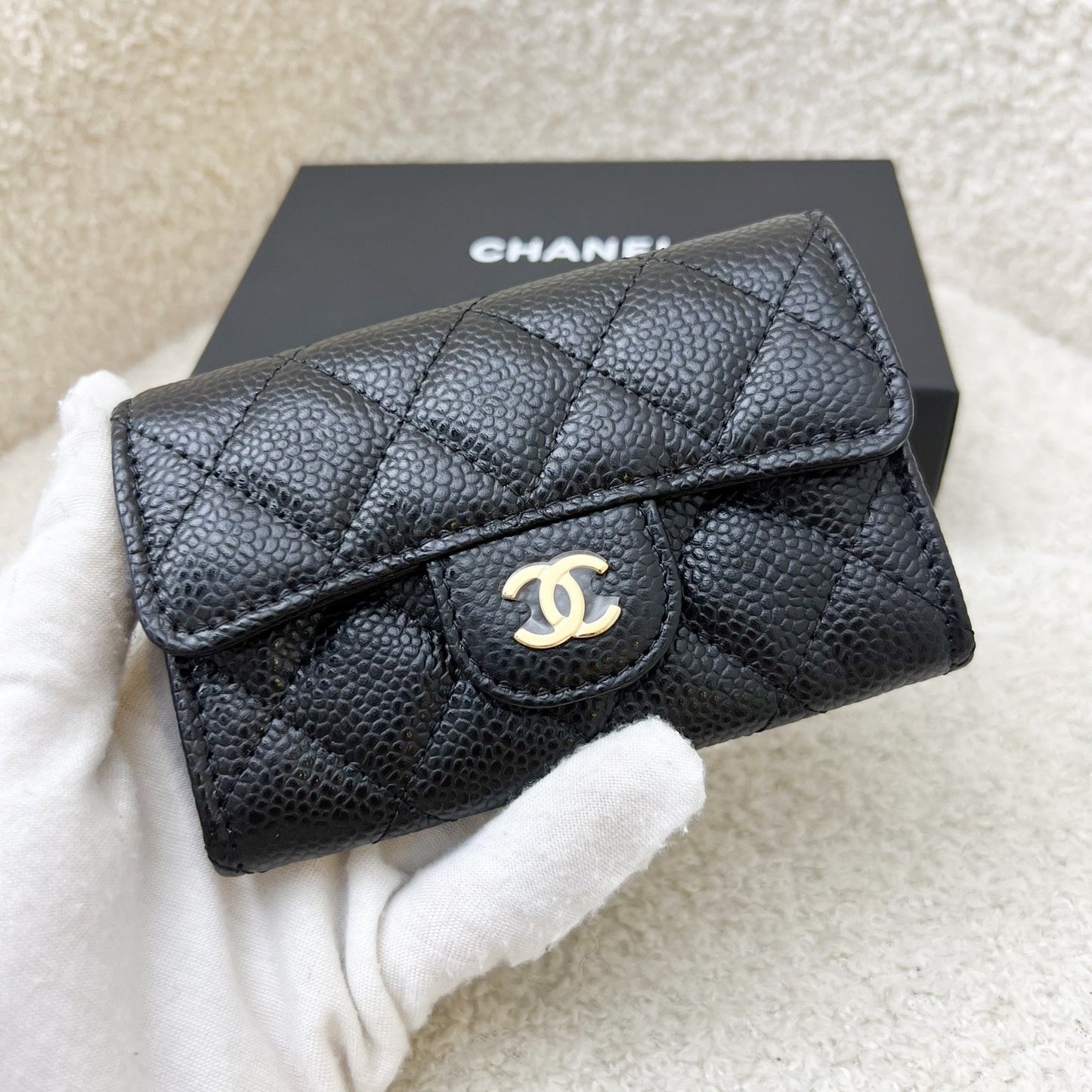 [Havik Shopsnew] Chanel Classic Snap Card Holder in Black Caviar and GHW (Model: AP0214)