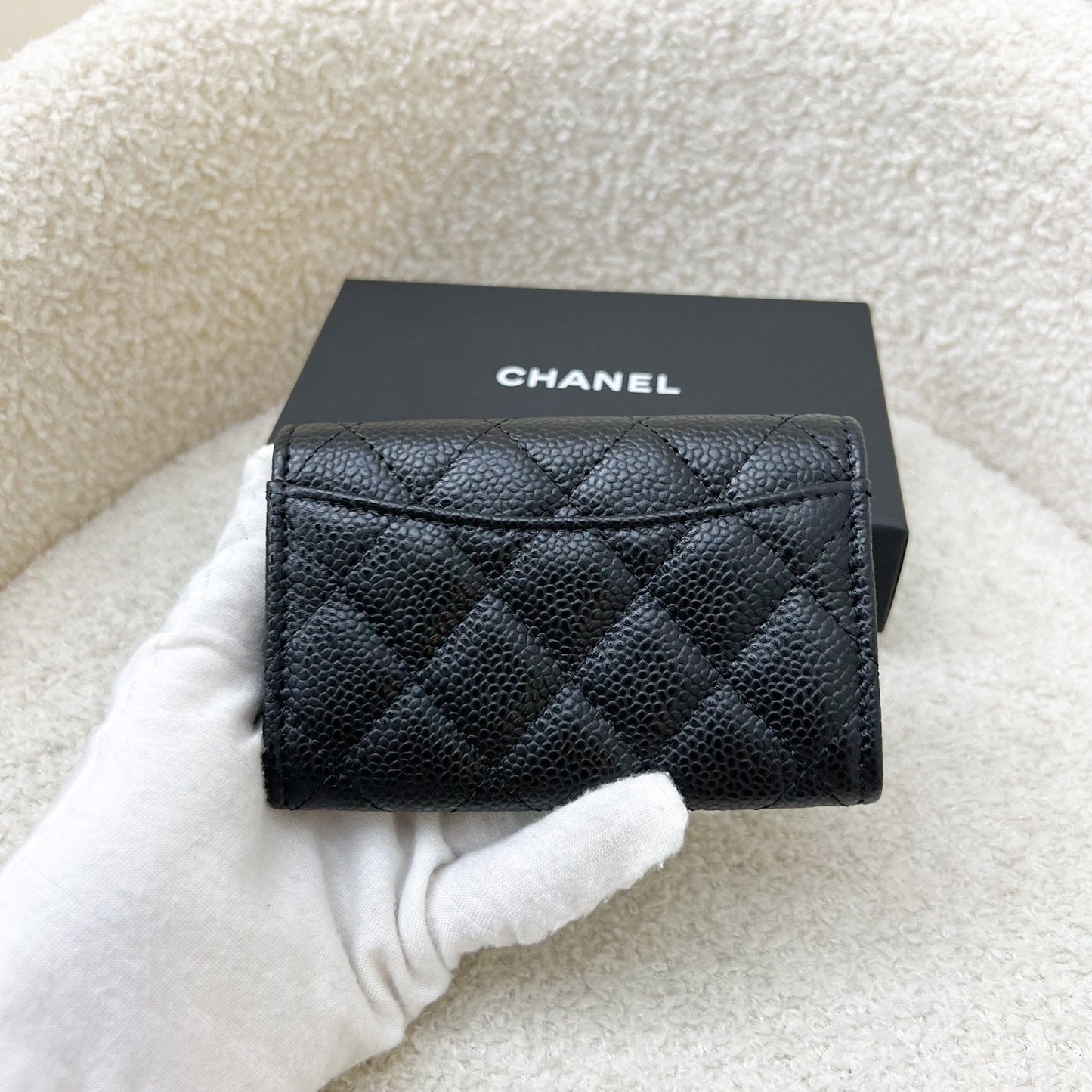 [Havik Shopsnew] Chanel Classic Snap Card Holder in Black Caviar and GHW (Model: AP0214)