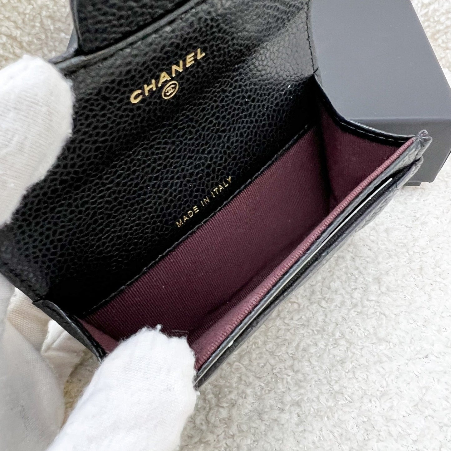 [Havik Shopsnew] Chanel Classic Snap Card Holder in Black Caviar and GHW (Model: AP0214)