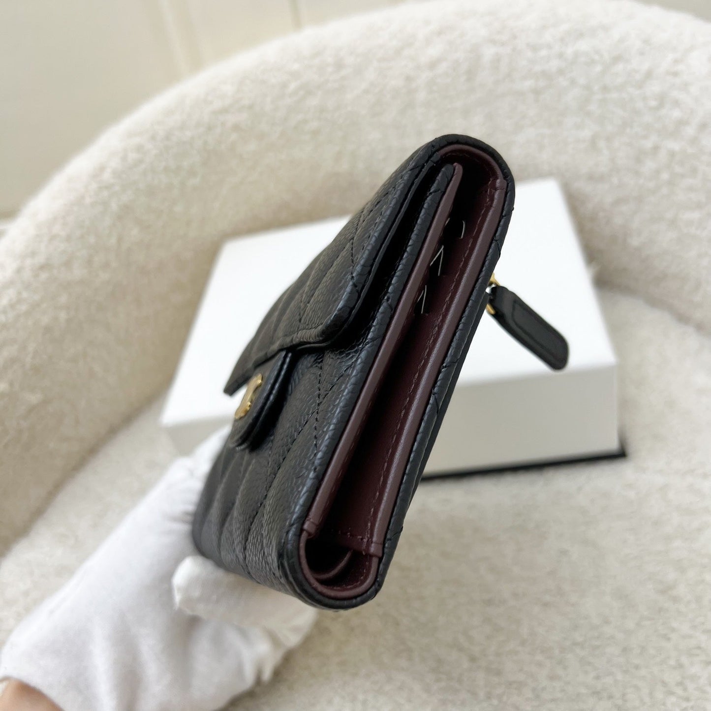 Chanel Classic Trifold Compact Wallet in Black Caviar and LGHW (AP0231)