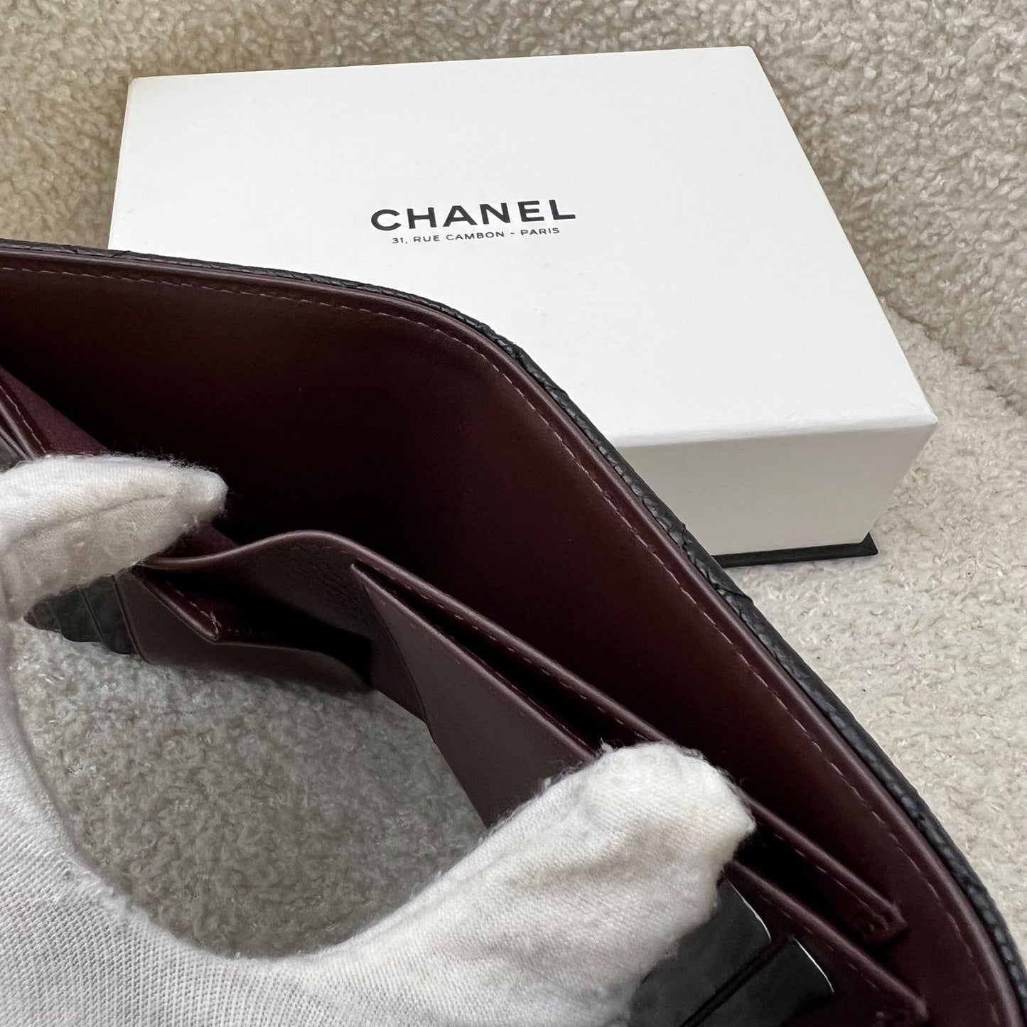 Chanel Classic Trifold Compact Wallet in Black Caviar and LGHW (AP0231)