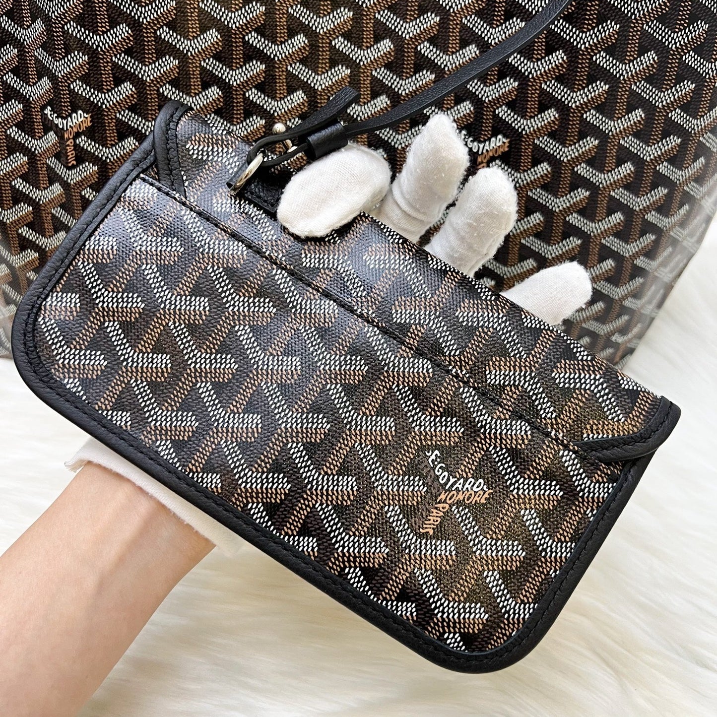 [Havik Shopsnew] Goyard Saint Louis PM Tote in Black Signature Goyardine Canvas