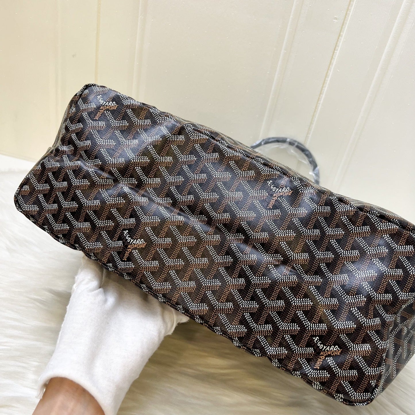 [Havik Shopsnew] Goyard Saint Louis PM Tote in Black Signature Goyardine Canvas