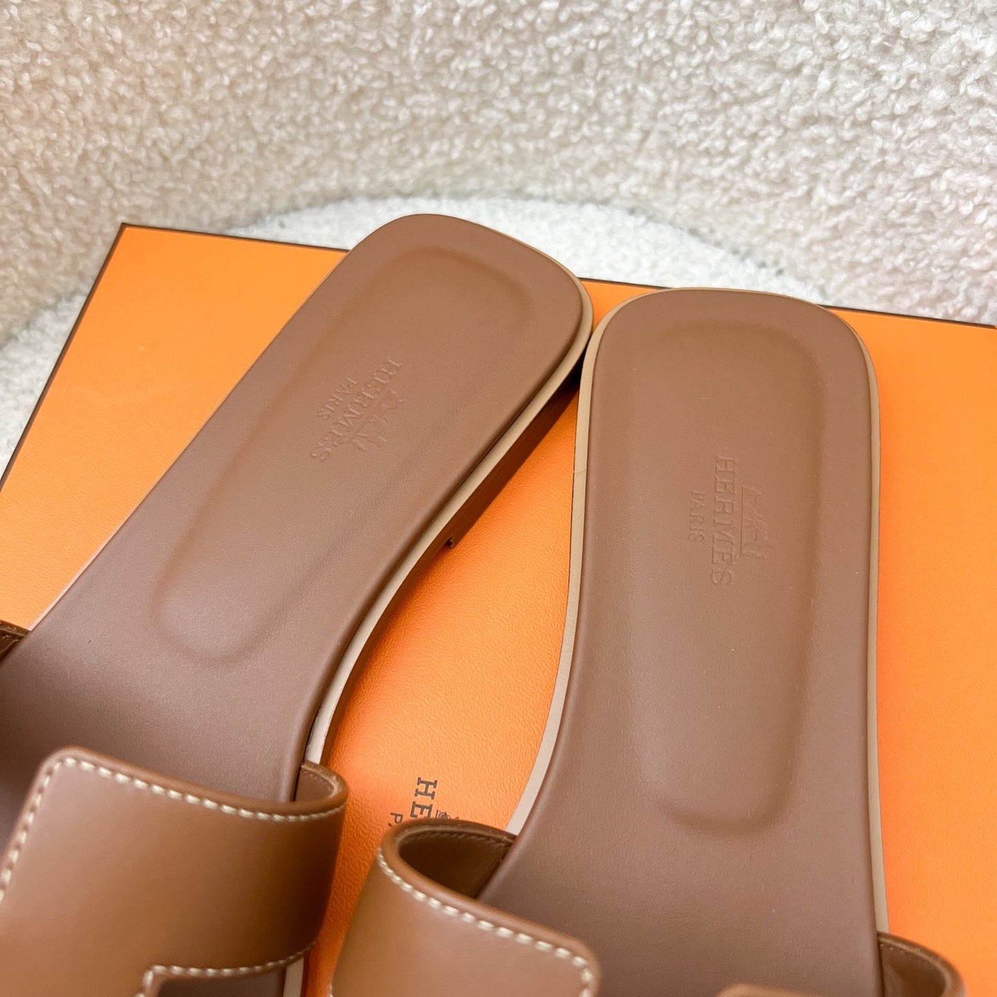 Hermes Oran Sandals in Gold Box Calfskin Sz 40
