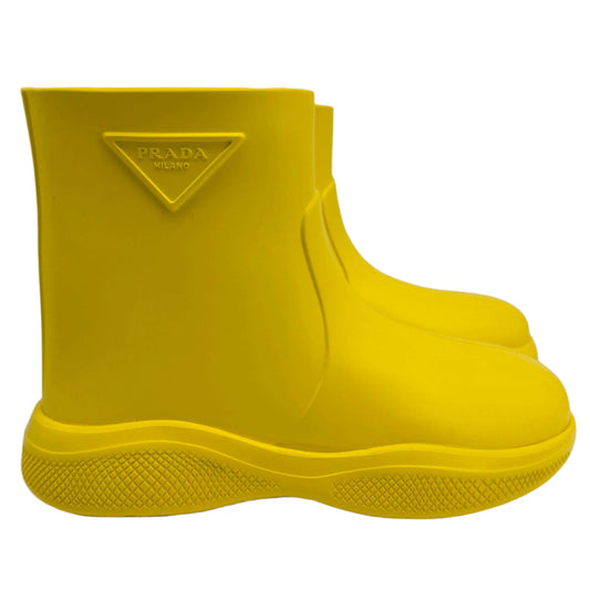 Prada Yellow Rubber Rain Boots – Size 35 –  Pre-Owned
