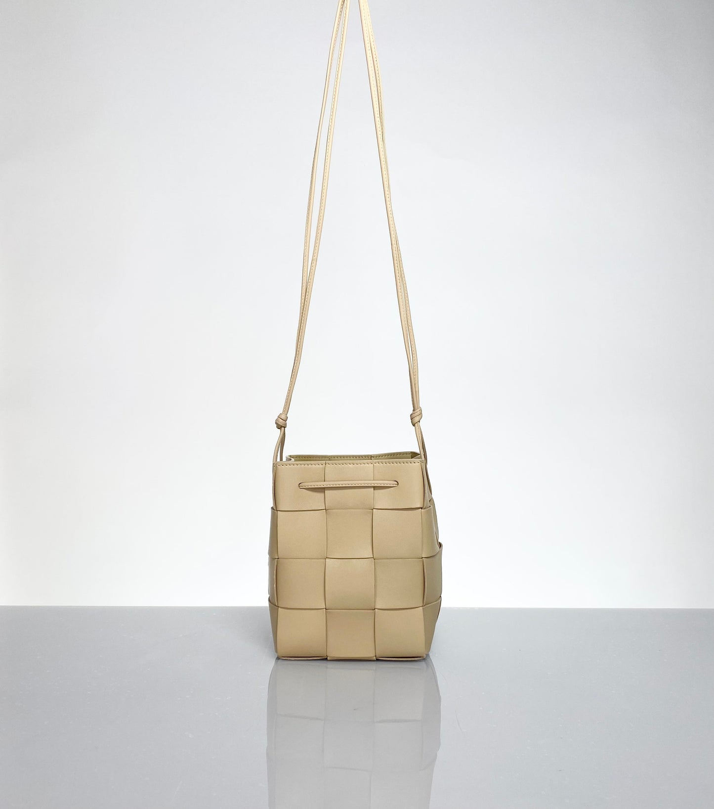 Preloved Bottega Veneta Cassette Cross Body Bucket Bag