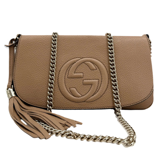 Gucci Soho Medium Flap Crossbody Bag – Camelia Pebbled Calfskin Leather