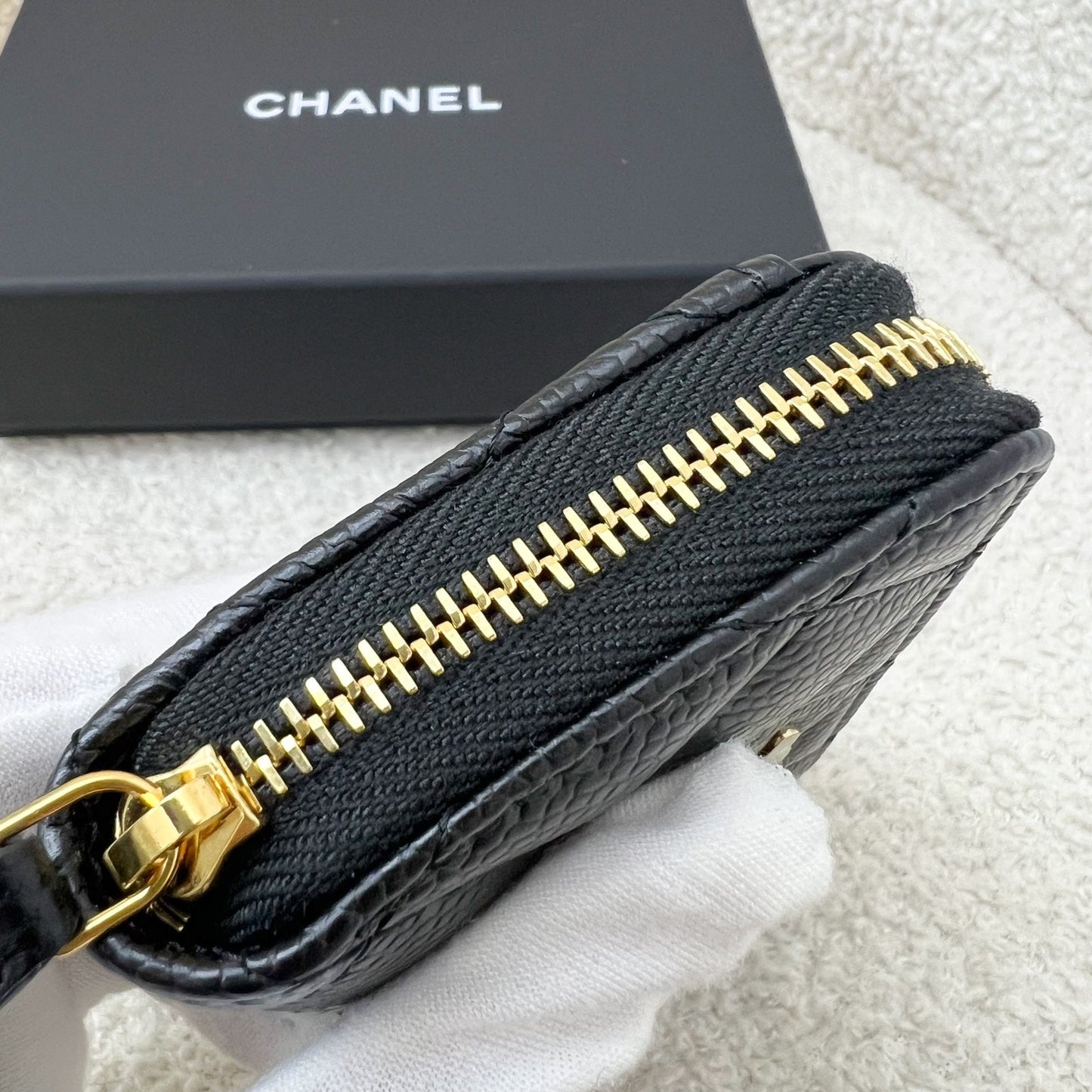 Chanel Classic Zippy Card Holder in Black Caviar and GHW (Model: AP0216)