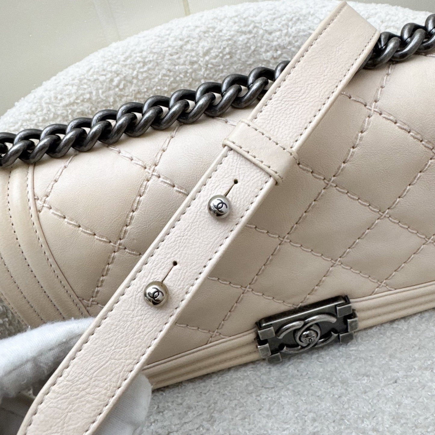 Chanel Medium 25cm Boy Flap in Nude Pink Calfskin and RHW