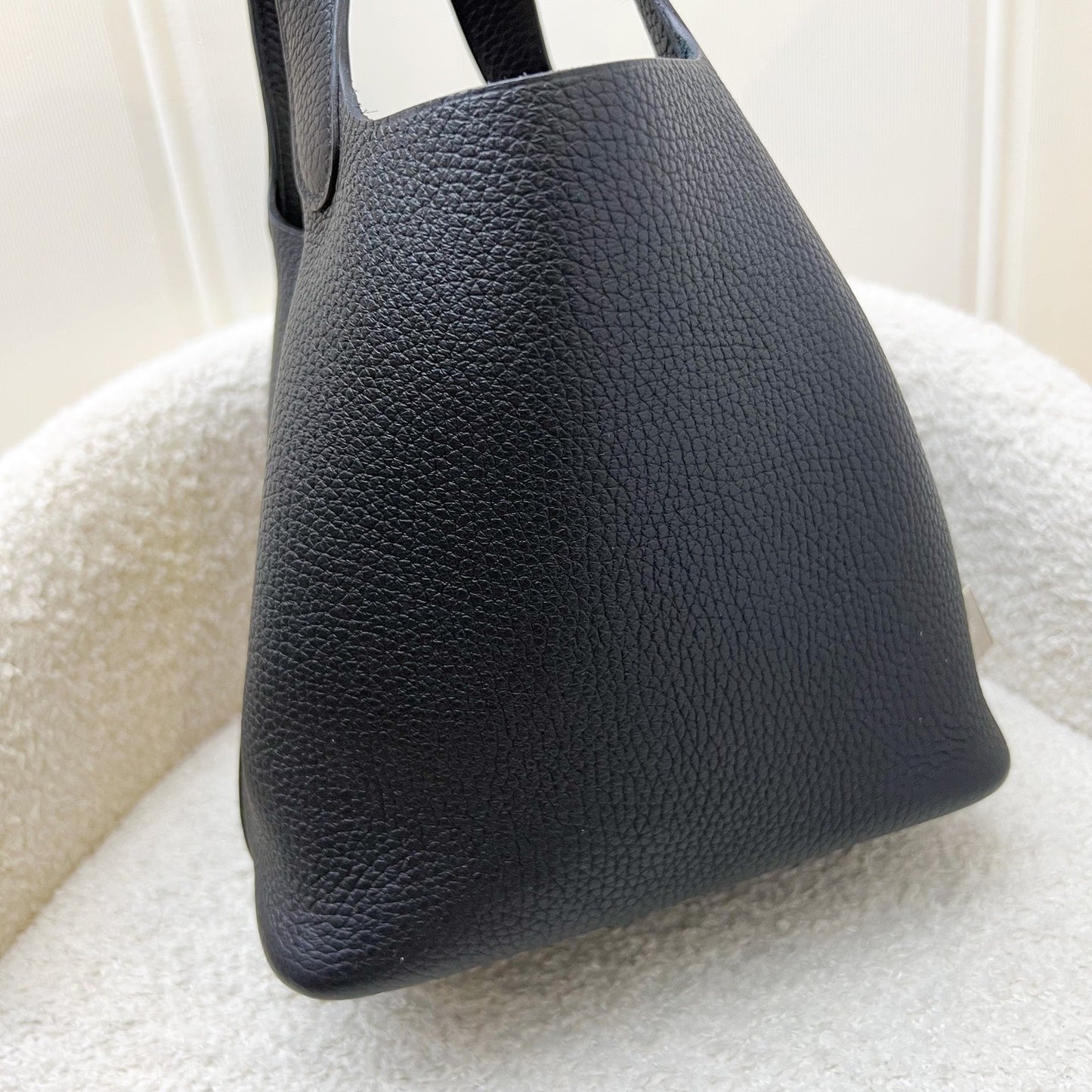 [Havik Shops New] Hermes Picotin 18 in Black Noir Clemence Leather and PHW