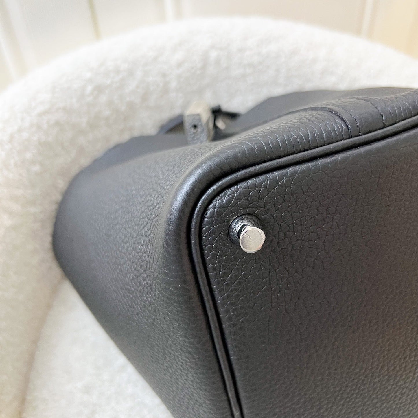 [Havik Shops New] Hermes Picotin 18 in Black Noir Clemence Leather and PHW