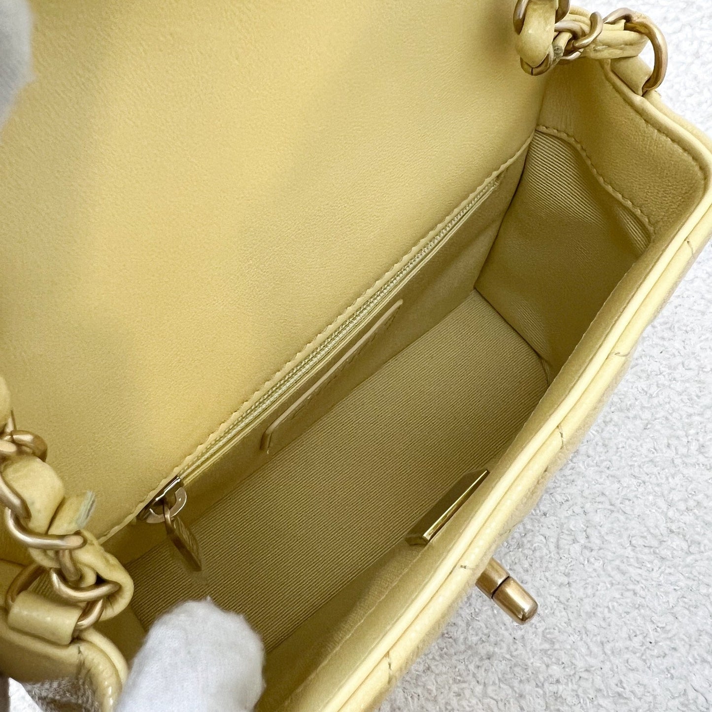 Chanel 22P Seasonal Square Mini in Light Yellow Caviar GHW