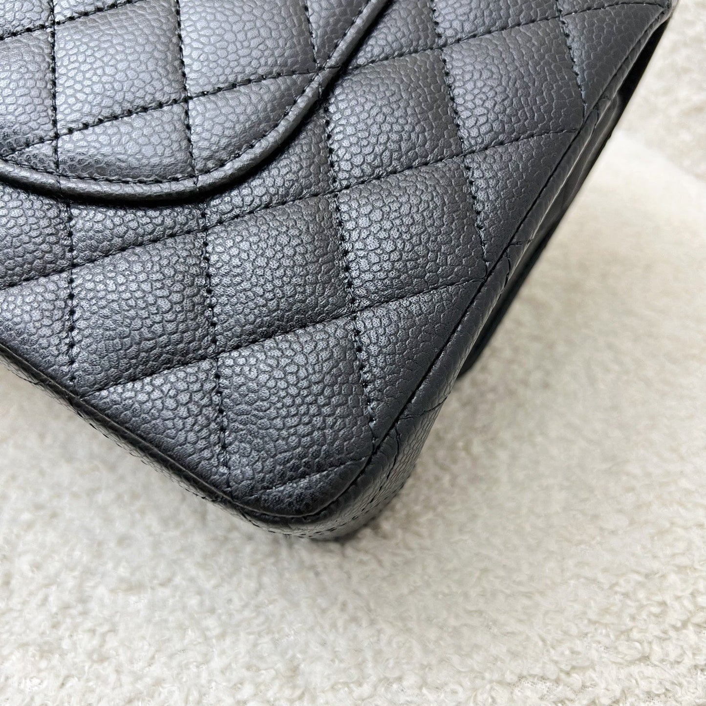Chanel Medium Classic Flap CF in Black Caviar and GHW (Model: A01112)